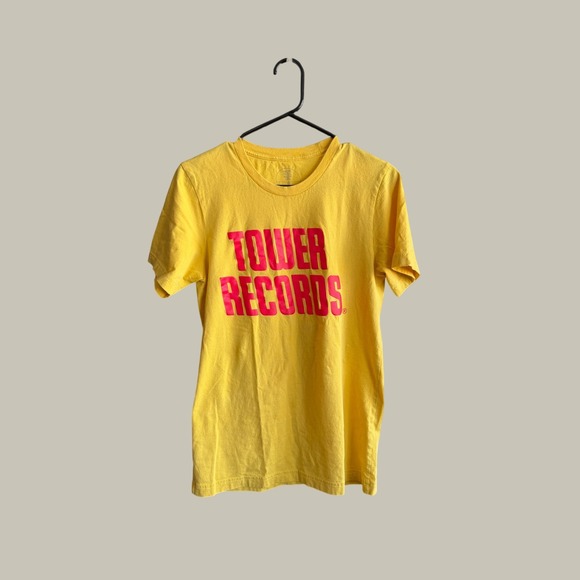 Tower Records Graphic T-Shirt Yellow Red Know Music Know Life Mens Small